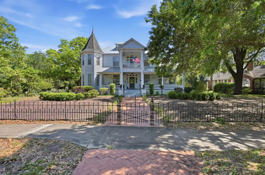 550 Circle Drive, Defuniak Springs, FL 32435 - #3