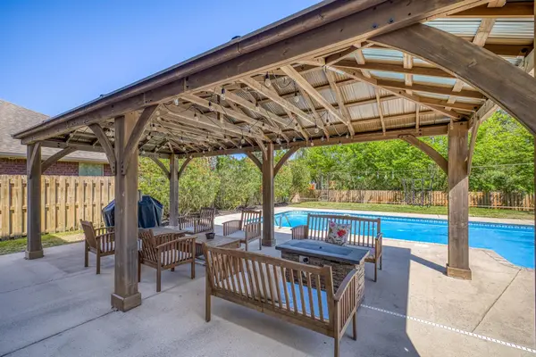 5325 Woodlake Trace, Gulf Breeze, FL 32563