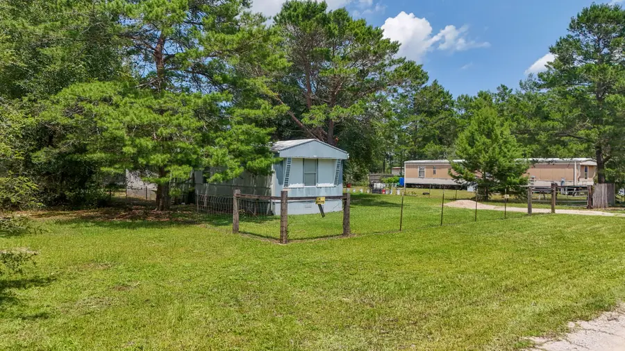 102 W Snapdragon Street, Defuniak Springs, FL 32433 - #2