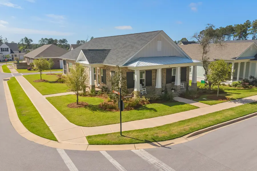 401 Sweetgrass Lane, Niceville, FL 32578 - #2