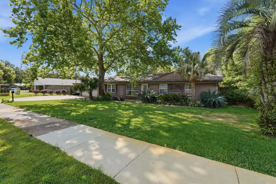 353 Fairpoint Drive, Gulf Breeze, FL 32561 - #2