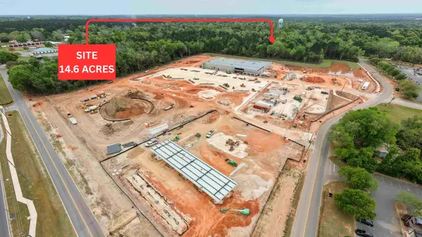 NA Richbourg Lane, Crestview, FL 32539