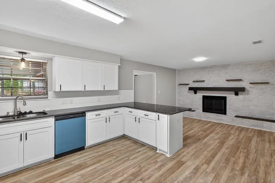 606 NE Merioneth Drive, Fort Walton Beach, FL 32547 - #3