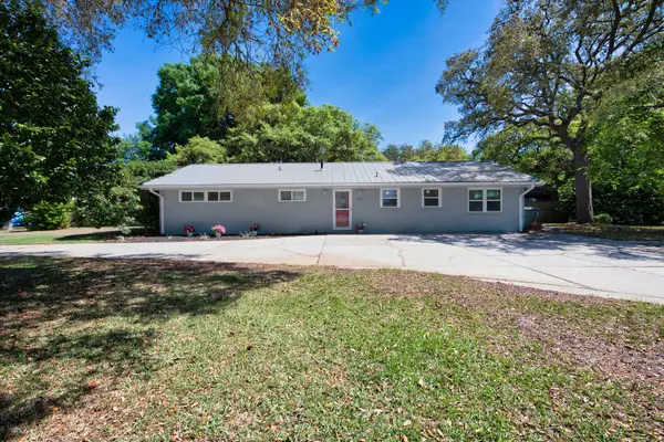 300 NW Leah Miller Drive, Fort Walton Beach, FL 32548