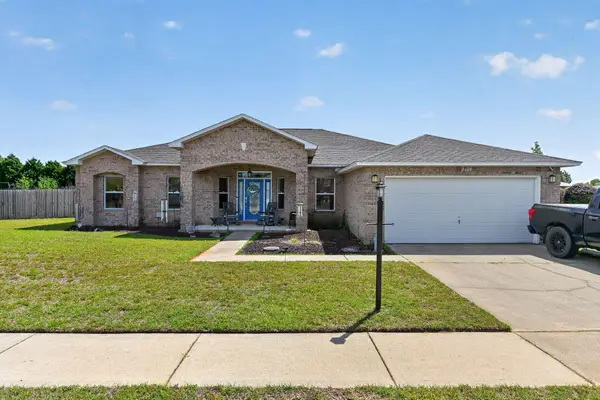 2409 Halfmoon Lane, Crestview, FL 32536