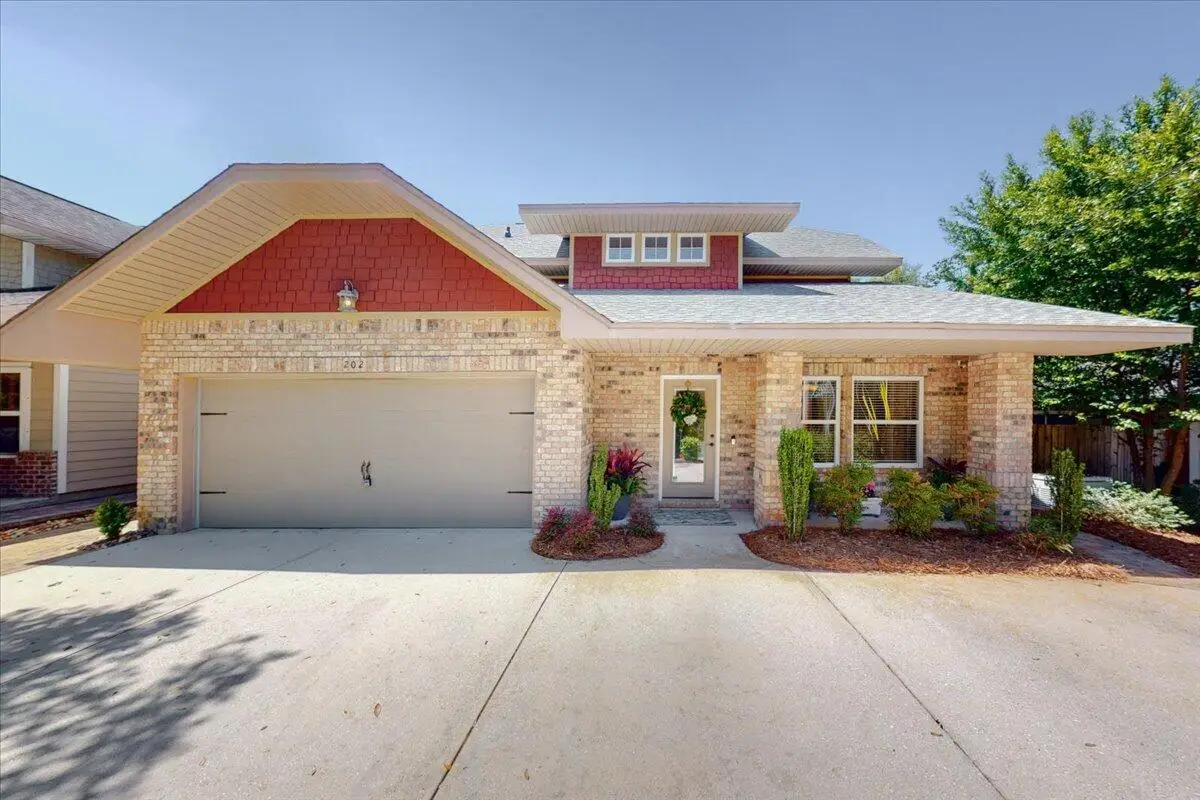 202 SE Alconese Avenue, Fort Walton Beach, FL 32548 - #1