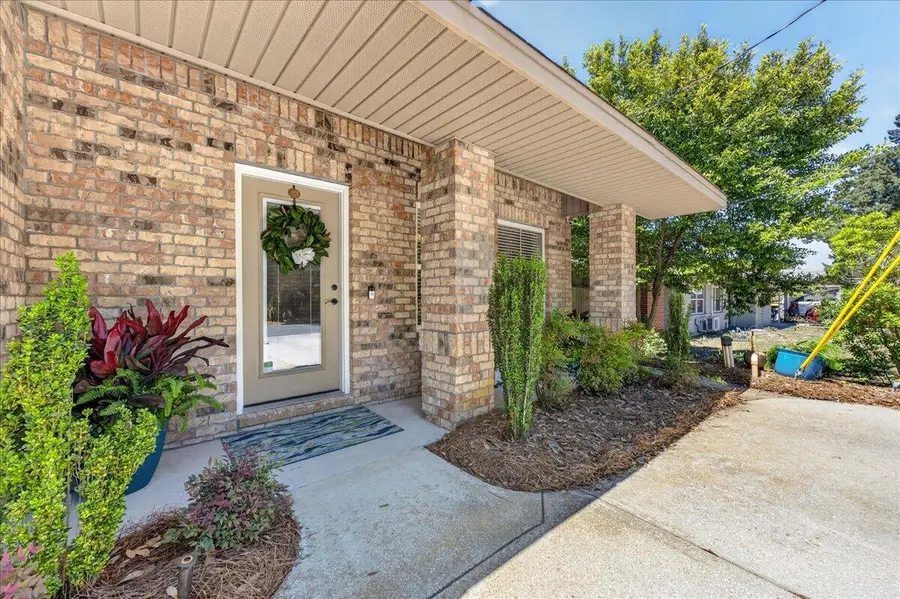 202 SE Alconese Avenue, Fort Walton Beach, FL 32548 - #2