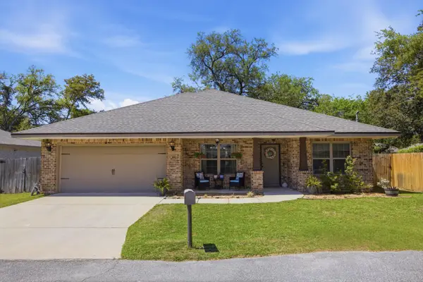 917 Al Hammett Road, Mary Esther, FL 32569