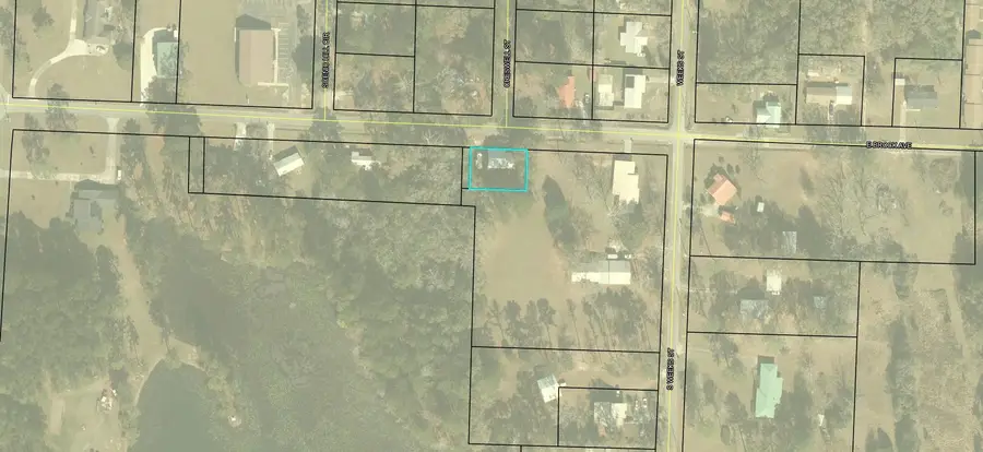 395 E Brock Avenue, Bonifay, FL 32425 - #3