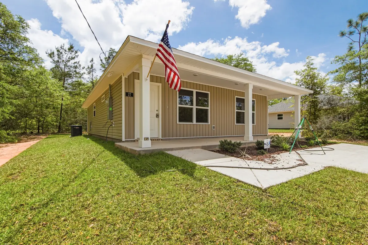 27 Pansy Lane, Defuniak Springs, FL 32433 - #1