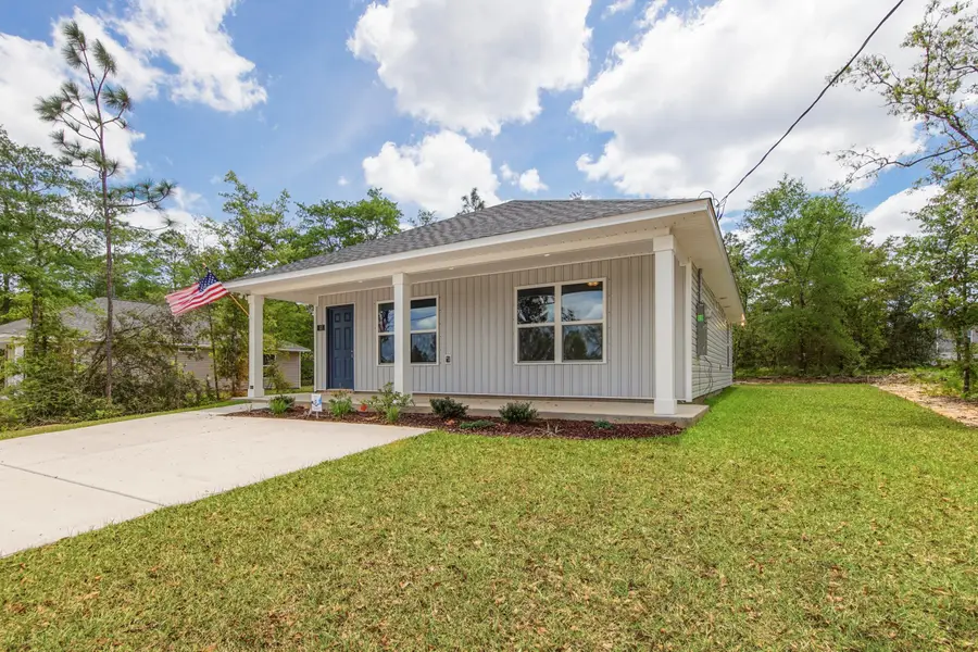 37 Pansy Lane, Defuniak Springs, FL 32433 - #3