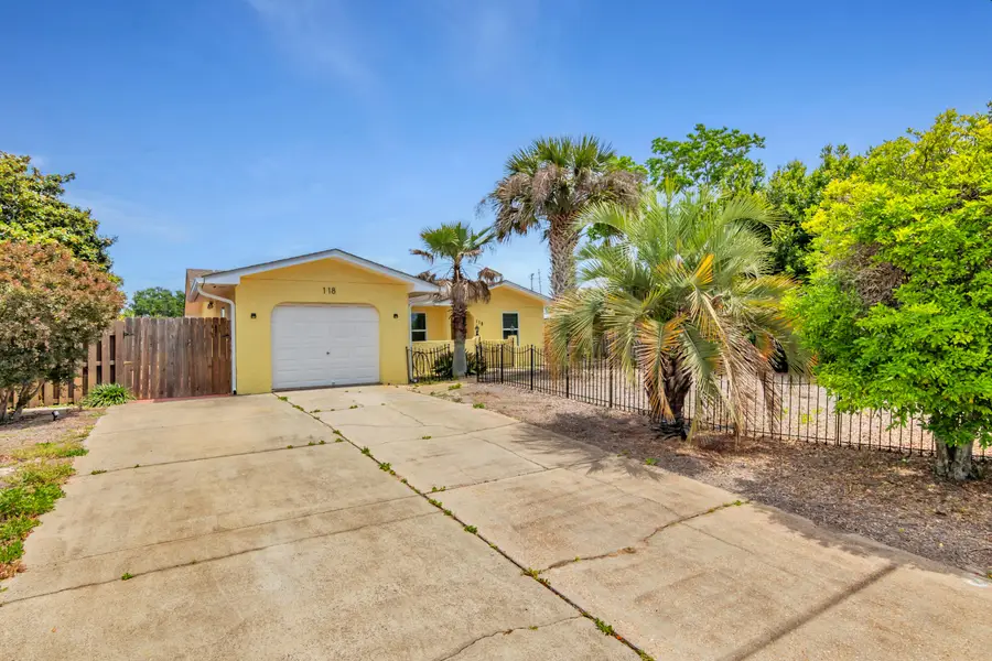 118 Lakeside Circle, Panama City Beach, FL 32413 - #2