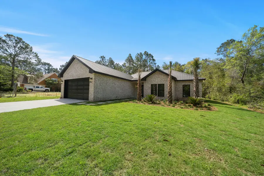 57 Village Court, Freeport, FL 32439 - #2