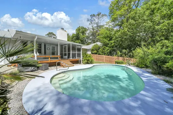 521 Maple Avenue, Niceville, FL 32578