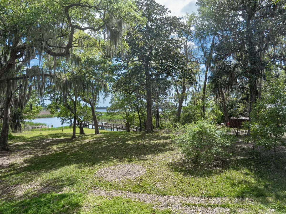 203 Pitts Bayshore Drive, Freeport, FL 32439 - #1