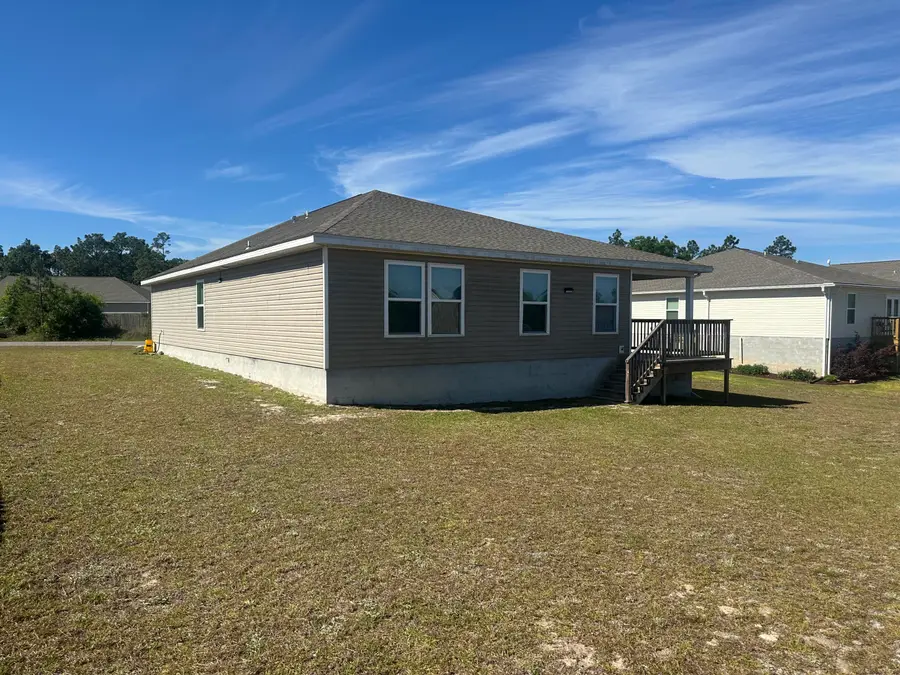 26 W Lockwood Way, Defuniak Springs, FL 32435 - #3