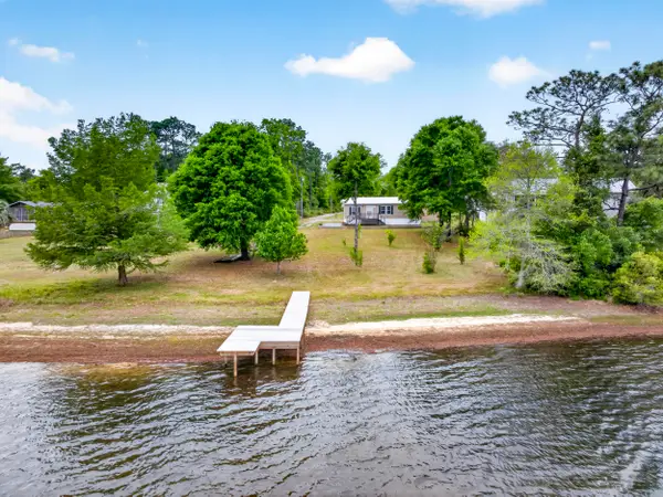 535 Kings Lake Boulevard, DeFuniak Springs, FL 32433