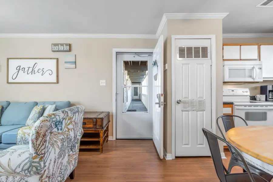 1330 SE Miracle Strip Parkway #211, Fort Walton Beach, FL 32548 - #3