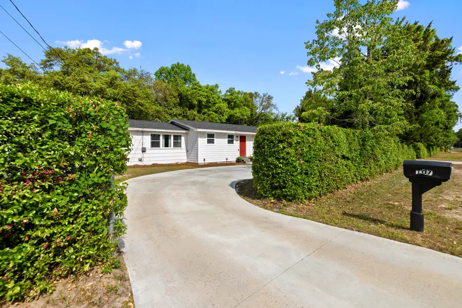 107 Water Oak Street, Freeport, FL 32439 - #2