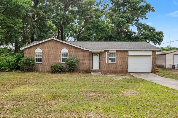 4637 Dean Drive, Pace, FL 32571