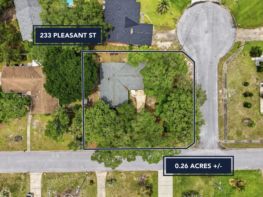 233 NW Pleasant Street, Fort Walton Beach, FL 32548 - #2