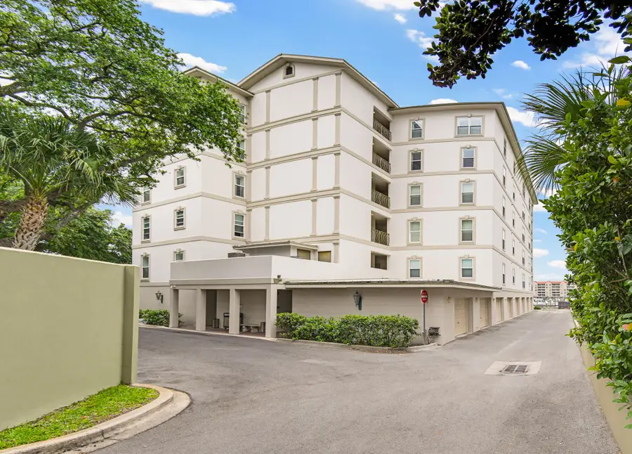 187 Brooks Street #UNIT B401, Fort Walton Beach, FL 32548 - #2