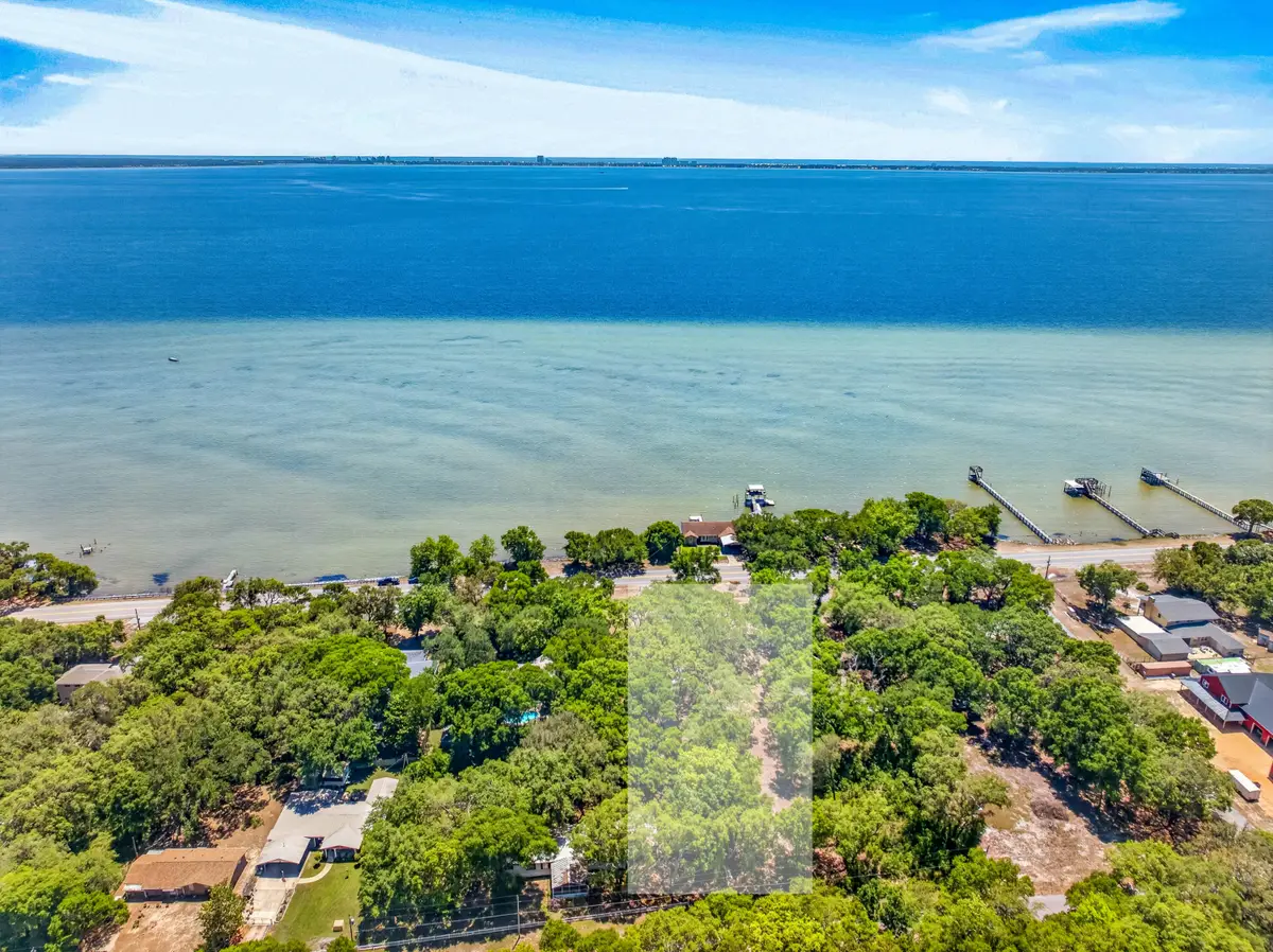 14332 Florida 20, Freeport, FL 32439 - #1