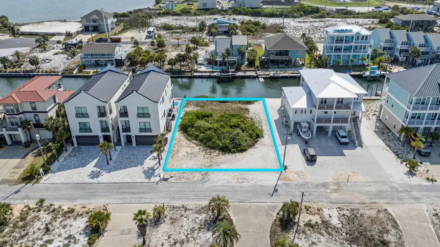 1462 Alabama Street, Navarre, FL 32566 - #3