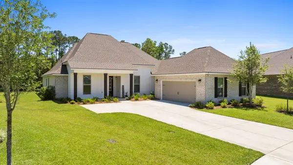 77 Flora Lane, Freeport, FL 32439