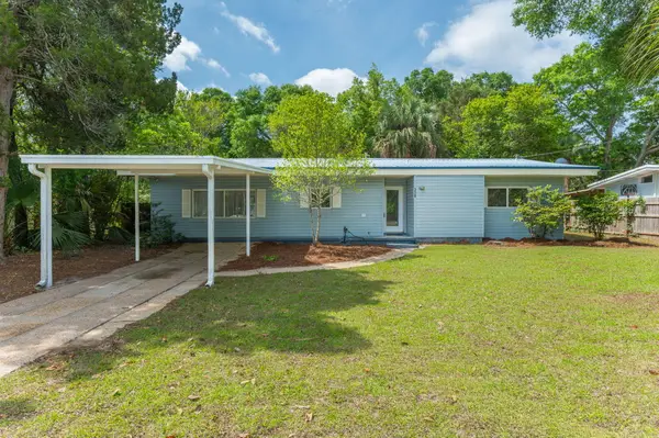 328 SE Hollywood Boulevard, Fort Walton Beach, FL 32548