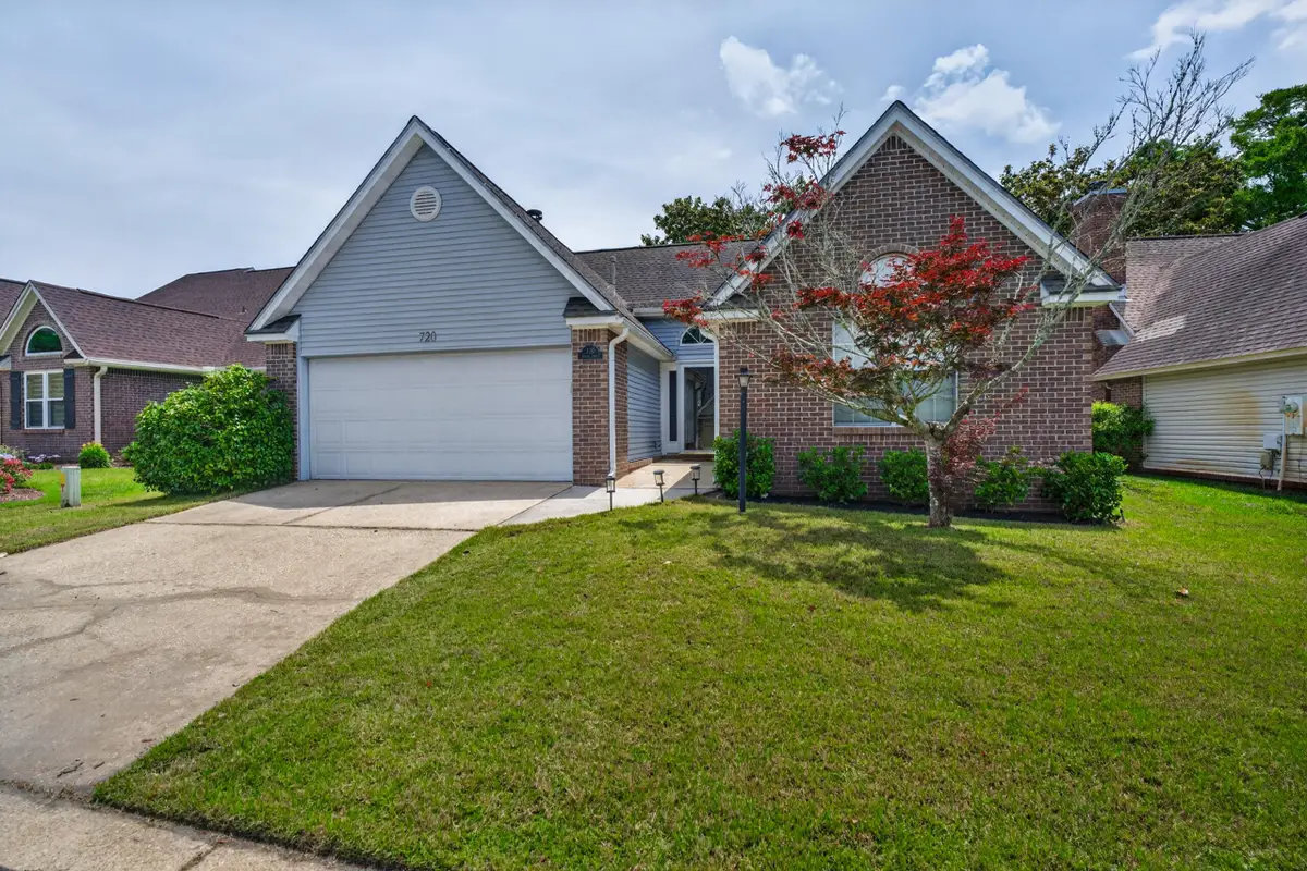 720 Putter Drive, Niceville, FL 32578 - #1