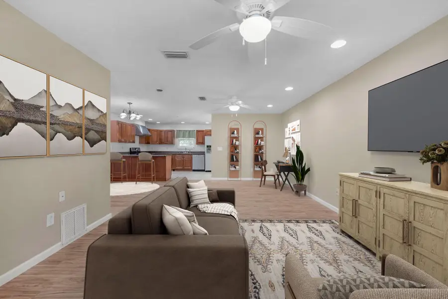 208 Moriarty Street, Fort Walton Beach, FL 32548 - #3