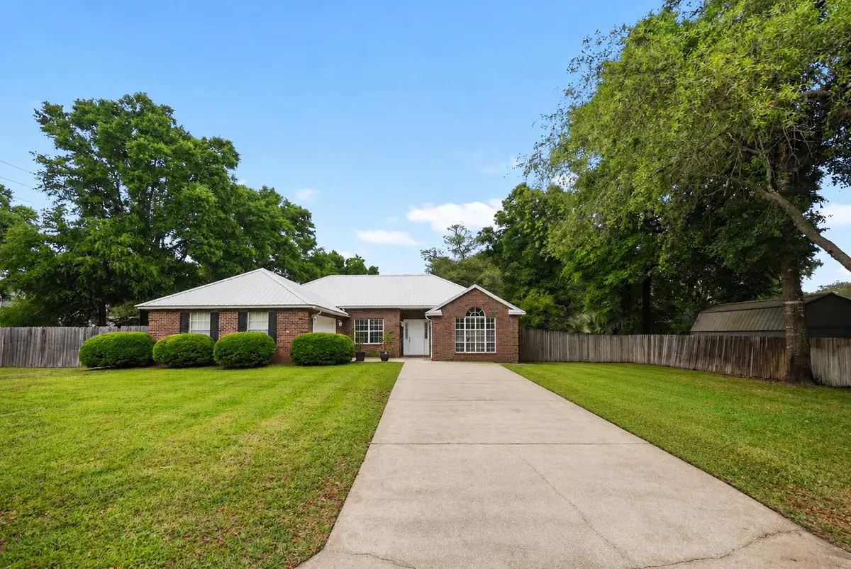 4600 E Scarlet Drive, Crestview, FL 32539 - #1