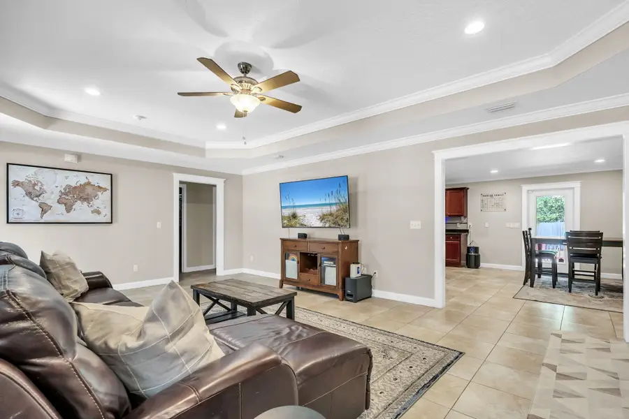 413 Webster Street, Fort Walton Beach, FL 32547 - #3