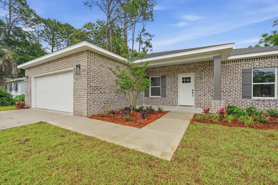 11 NW Wright Parkway, Fort Walton Beach, FL 32548 - #2