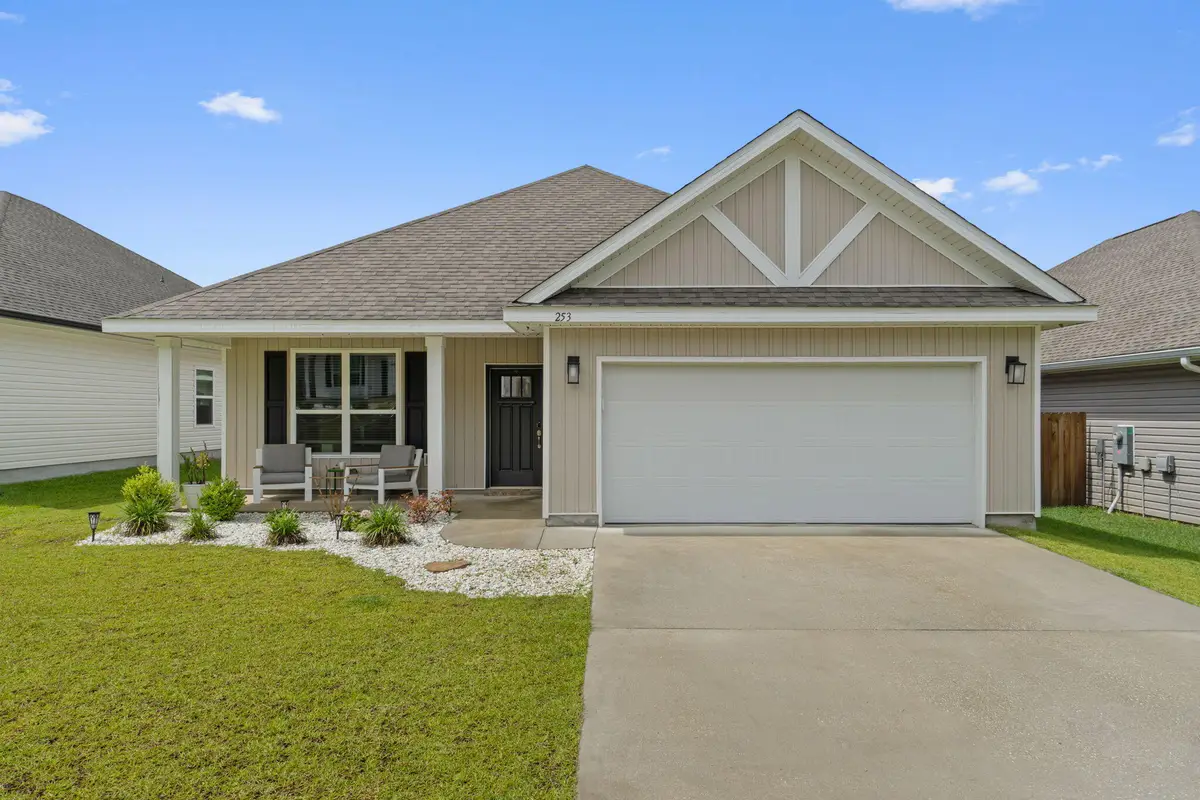 253 Camellia Dr, Cantonment, FL 32533 - #1