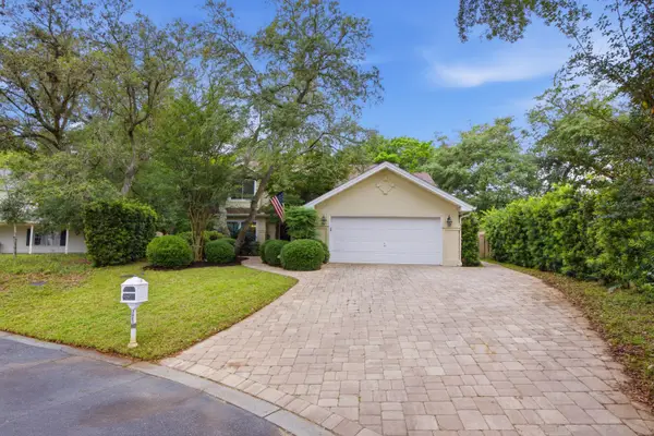 2807 Lee Trevino Court, Shalimar, FL 32579