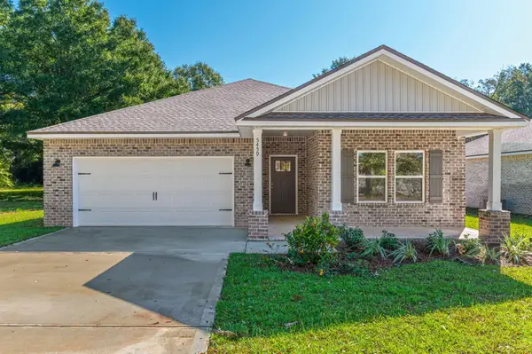 2808 Blackbird Court, Crestview, FL 32539