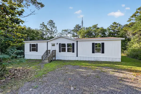 158 W Violet Lane, DeFuniak Springs, FL 32433
