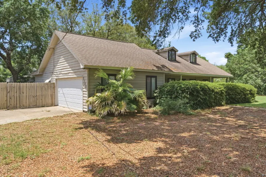 2725 Sherwood Drive, Navarre, FL 32566 - #3