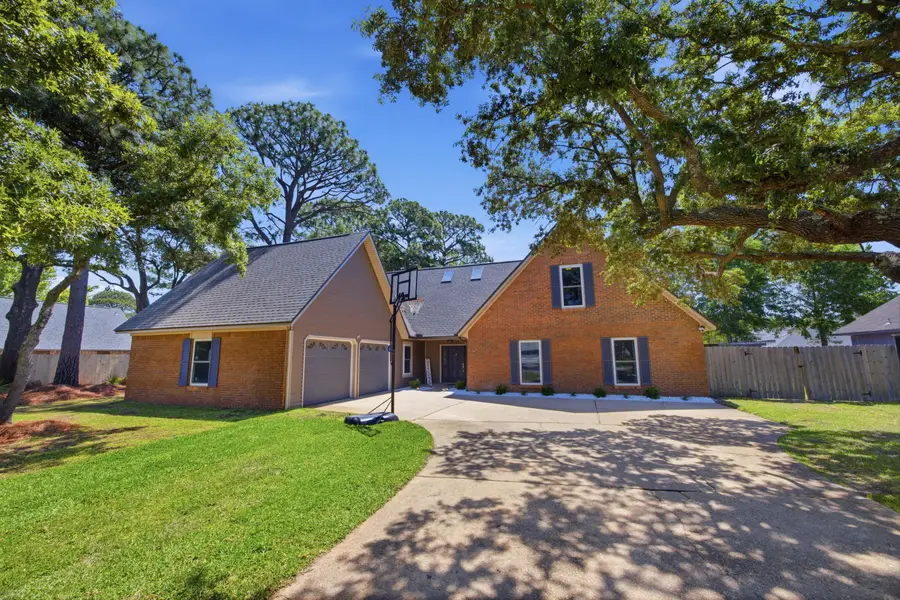 7 Hampton Circle, Niceville, FL 32578 - #2