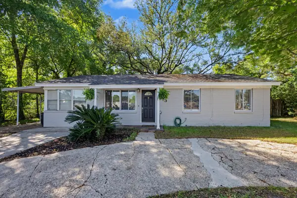 413 Government Avenue, Valparaiso, FL 32580
