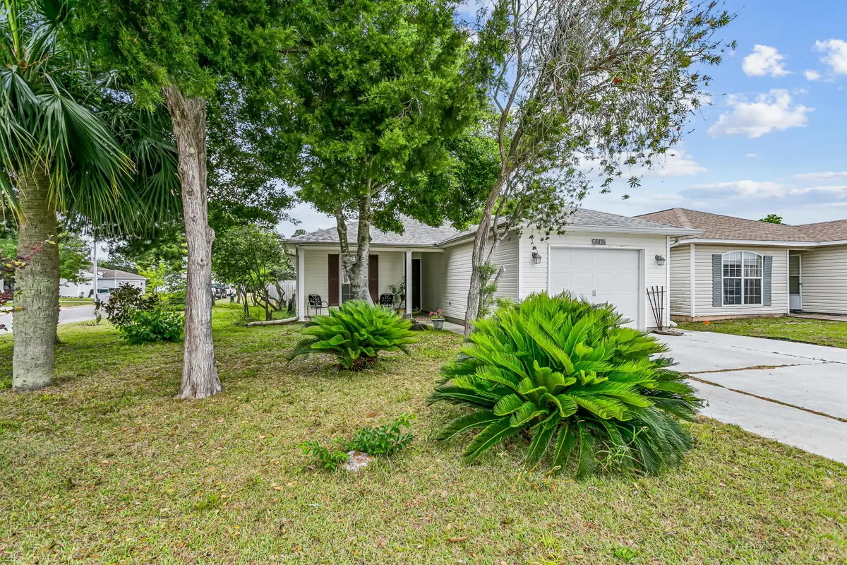 1878 Vineyard Street, Navarre, FL 32566 - #1