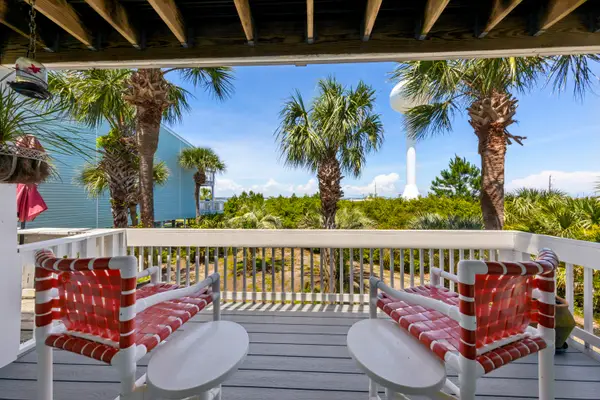 8522 Gulf Boulevard #APT 11, Navarre, FL 32566