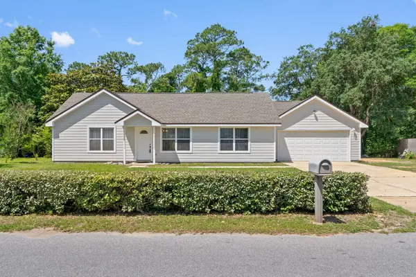 1929 Williams Creek Drive, Navarre, FL 32566
