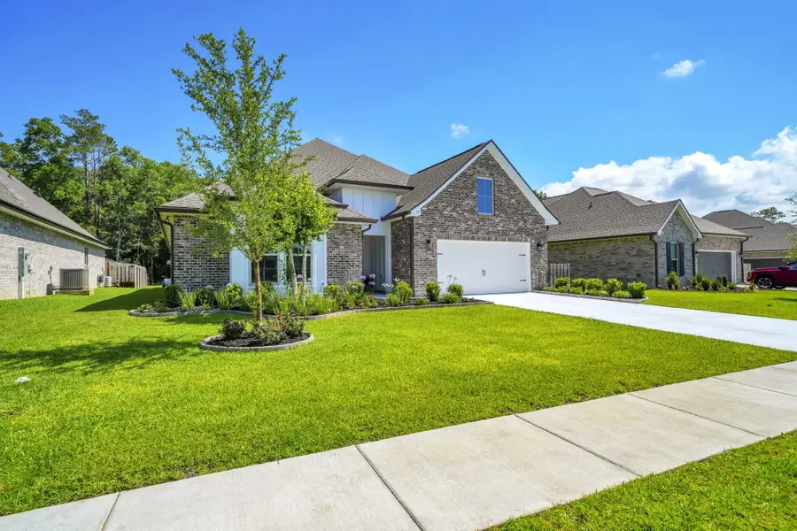 77 Constellation Avenue, Freeport, FL 32439 - #2