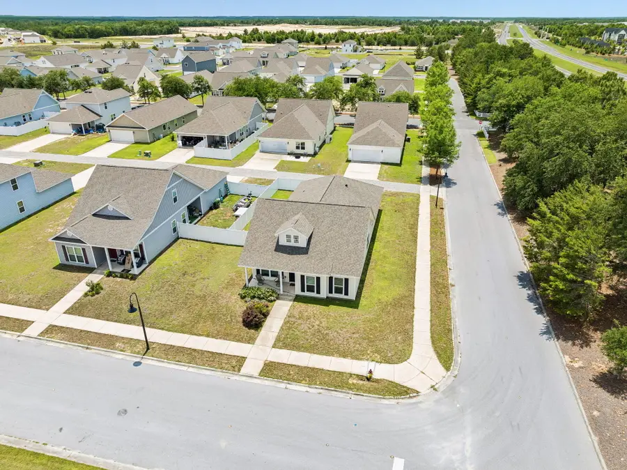 16 Woodsorrel Street, Freeport, FL 32439 - #2