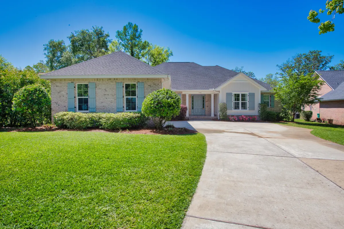 746 Prestwick Drive, Niceville, FL 32578 - #1