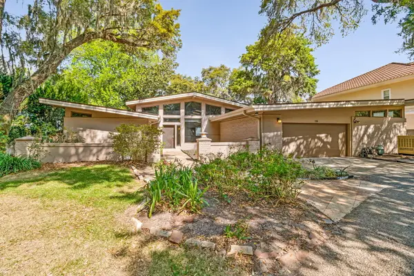 110 Highpoint Drive, Gulf Breeze, FL 32561