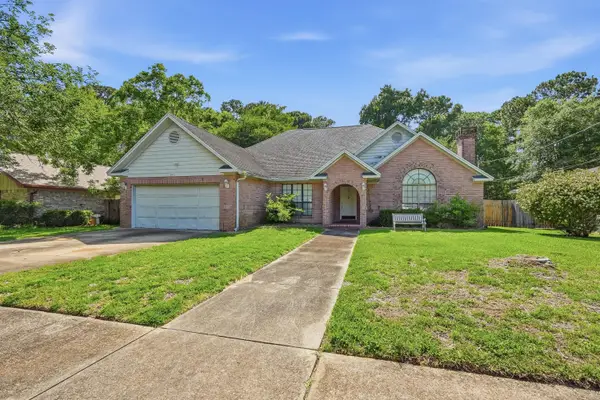 341 Brian Circle, Mary Esther, FL 32569